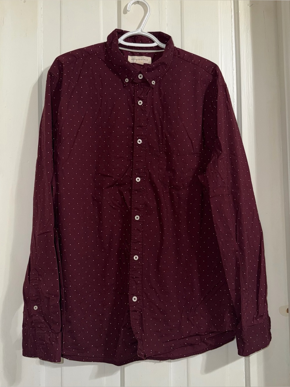 Aeropostale men's size XL shirt Maroon Button-Down Shirt with White Microdots
